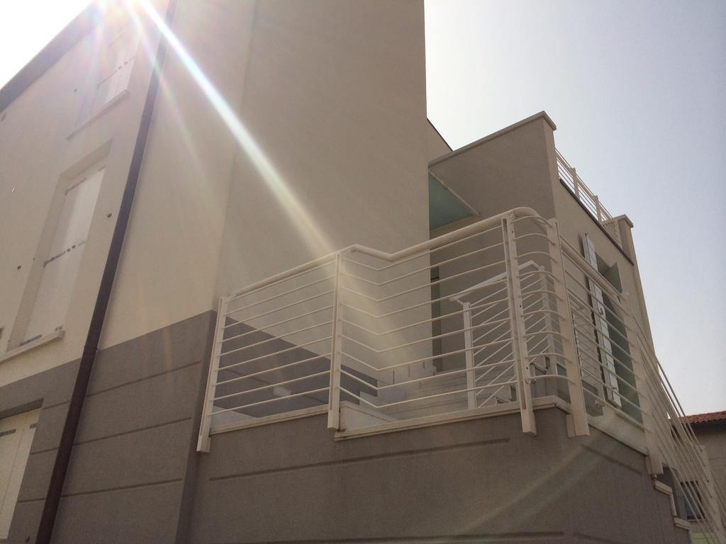 Appartamenti Villa Giulia - Walterigato Apartments Solo Per Famiglie Lido di Jesolo Luaran gambar