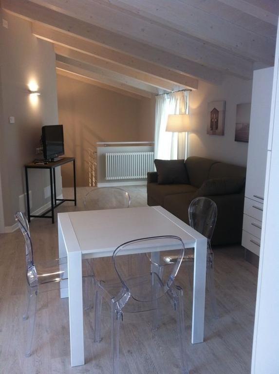 Appartamenti Villa Giulia - Walterigato Apartments Solo Per Famiglie Lido di Jesolo Luaran gambar